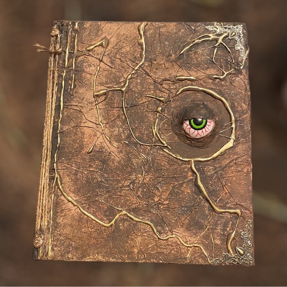 Hocus Pocus inspired Book of Spells decor - Picture 3 of 7